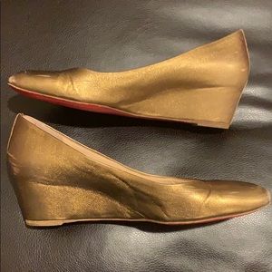 Authentic Christian Louboutin Golden Wedges🖤